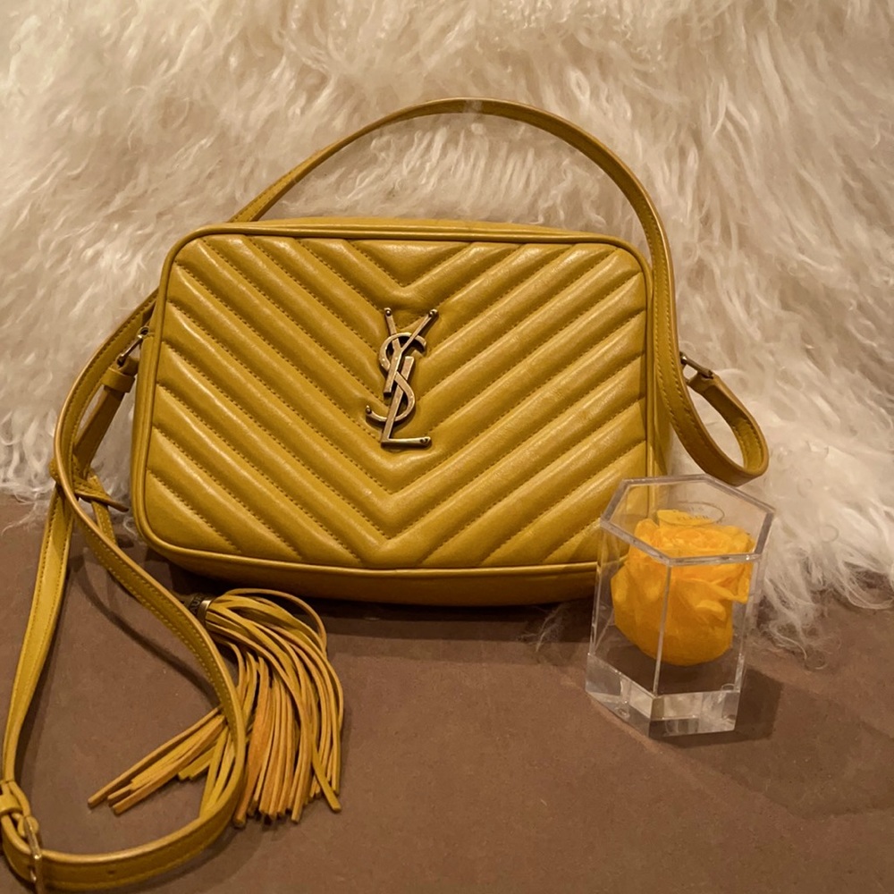 YSL Lou Matelassé Leather Camera Bag
SAINT LAURENT